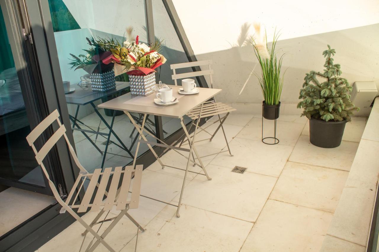 Wings Luxury Suites Cluj Napoca Bagian luar foto